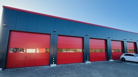 Fahrzeughallen für Feuerwehren mit Hacobau günstig bauen