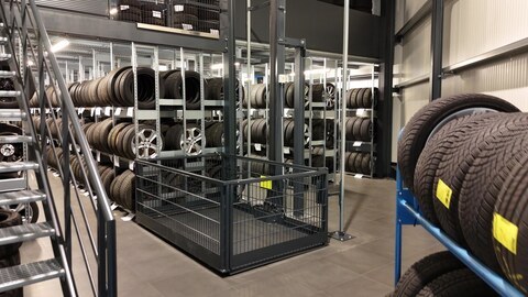 Reifenlagerhallen bauen mit Hacobau GmbH in günstiger Systembauweise Reifenlagerung Reifenlagerhallen Reifenregale von Hacobau GmbH