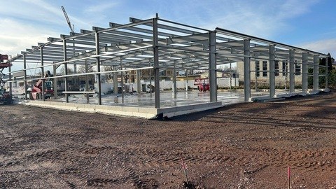 Gewerbehallen mit Hacobau GmbH günstig bauen als Systemstahlhalle Stahlhallen Montagen von Hacobau GmbH