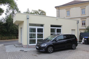 Büropavillon für Autovermietungen